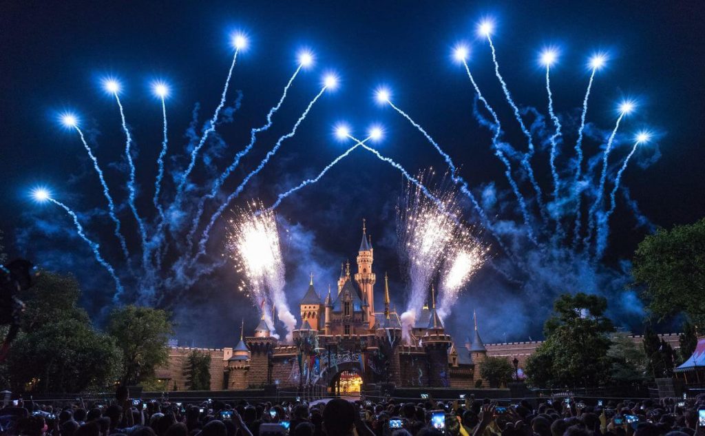 El parque temático de Disney anunció la primera ganancia desde la pandemia.