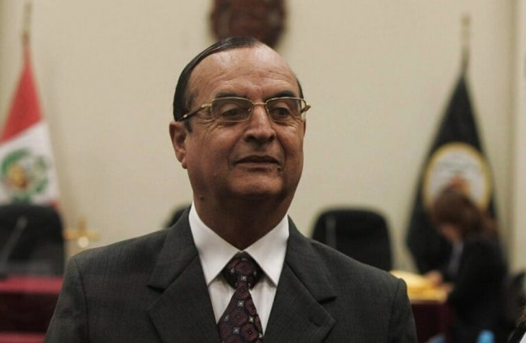 Vladimiro Montesinos es trasladado al penal de Ancón II