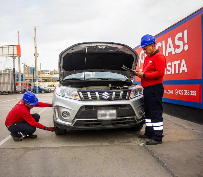 Fotografia de Unión Corp en una Revisión Tácnica Vehicular
