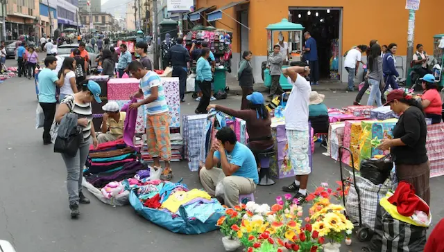 la informalidad laboral en peru