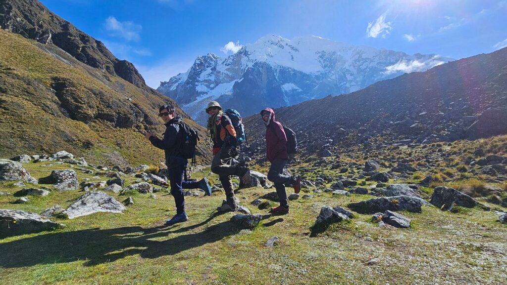 trekking in cusco