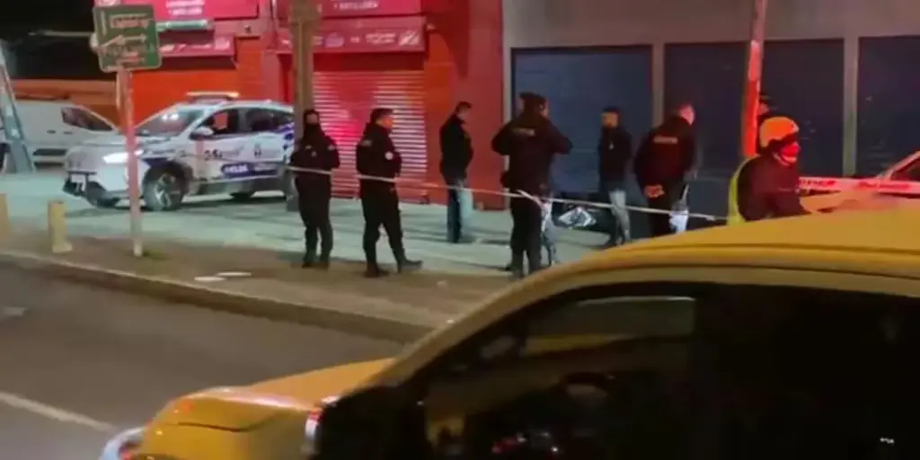 Asesinato en estación central