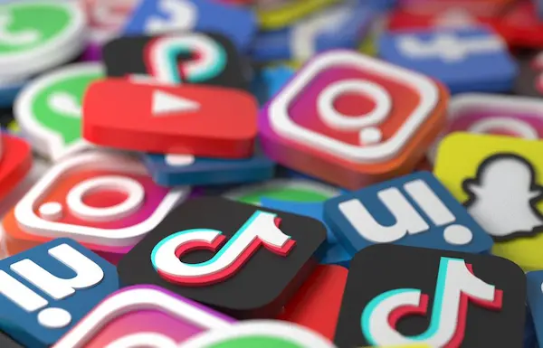 asesor de redes sociales
