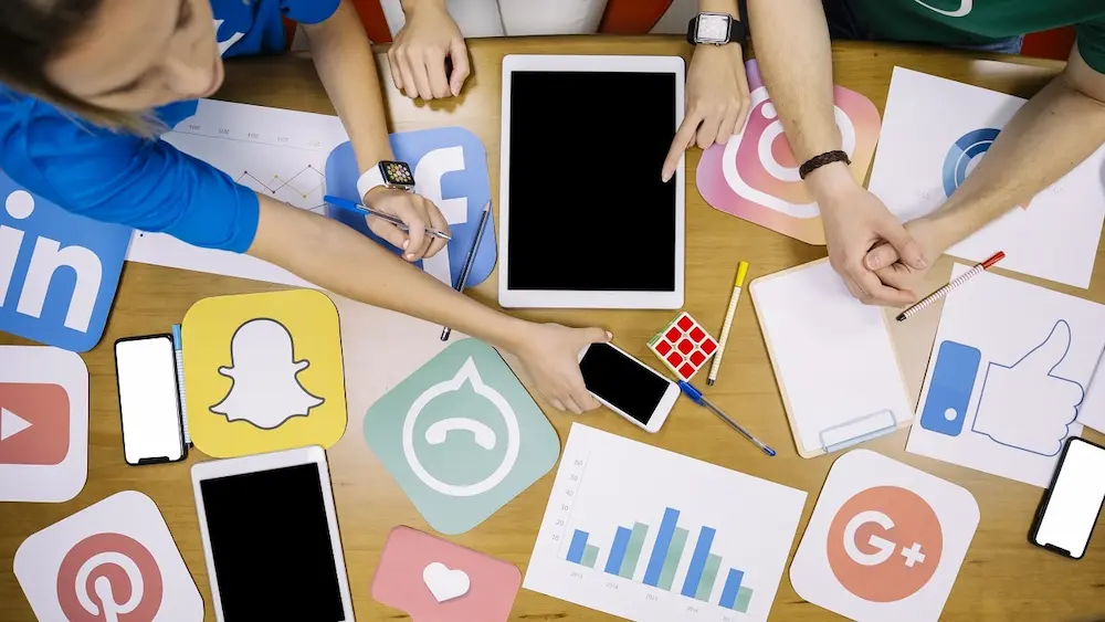 asesores de redes sociales