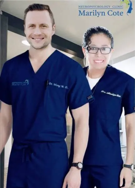 Foto manipulada de Marilyn Cote en un entorno médico, utilizada para proyectar una imagen profesional falsa.