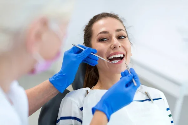La ciencia detrás de una sonrisa perfecta: ¿Qué debes saber?