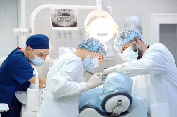 Cirugía dental para la sonrisa perfecta