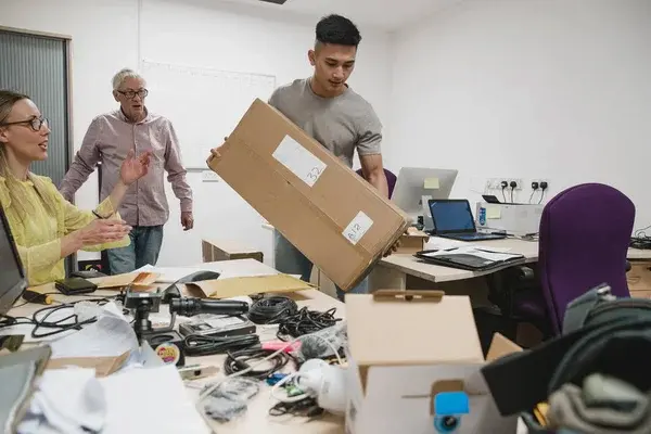 Los proveedores y fabricantes son el primer eslabón de la cadena de suministro