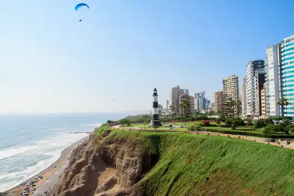 Lima en verano, esta es una buena época para visitar los mejores lugares en Perú costeros