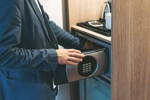 Seguridad en hoteles para viajes de trabajo.
