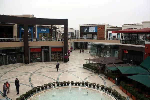 jockey plaza