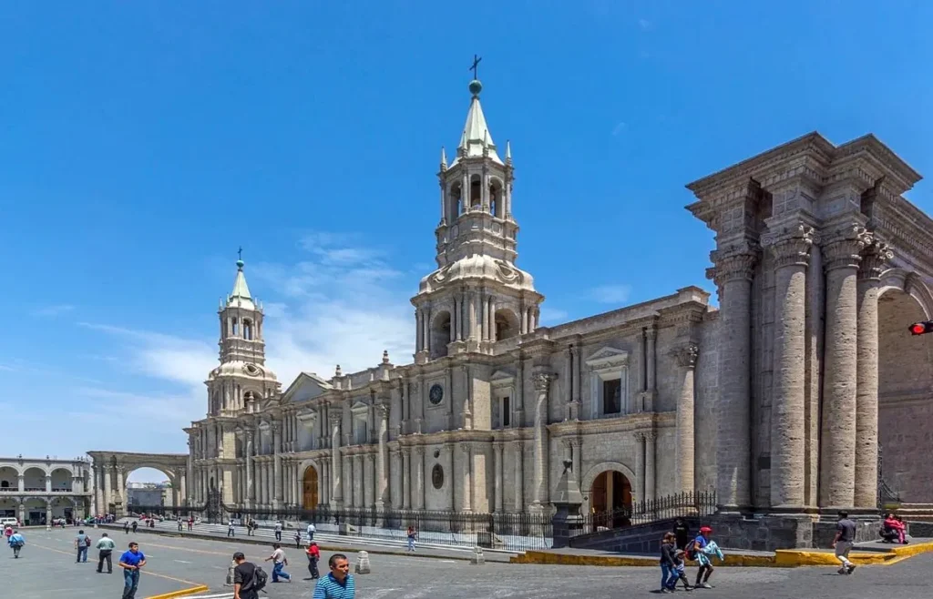 Top de los 5 mejores restaurantes en la ciudad de Arequipa.