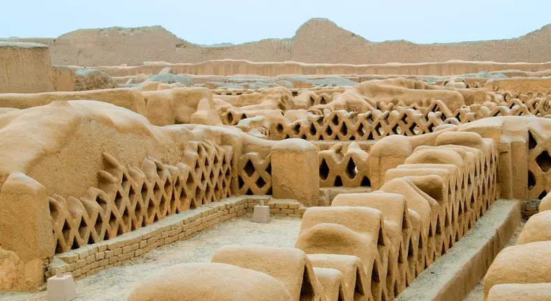 foto de las ruinas de chan chan
