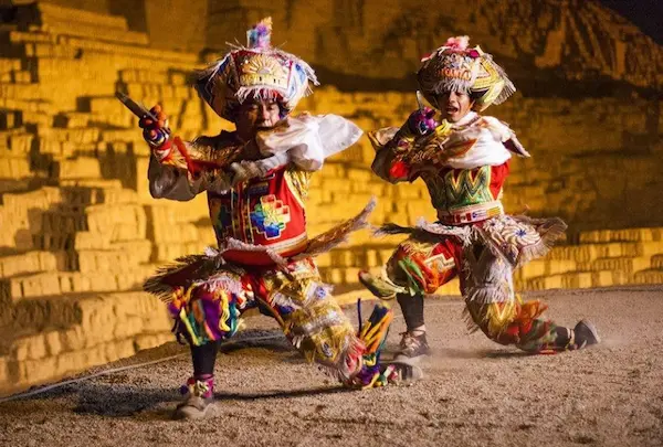 La danza de tijeras
