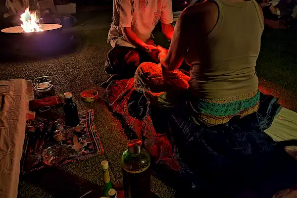 Preparación para el ritual de Ayahuasca en puntos