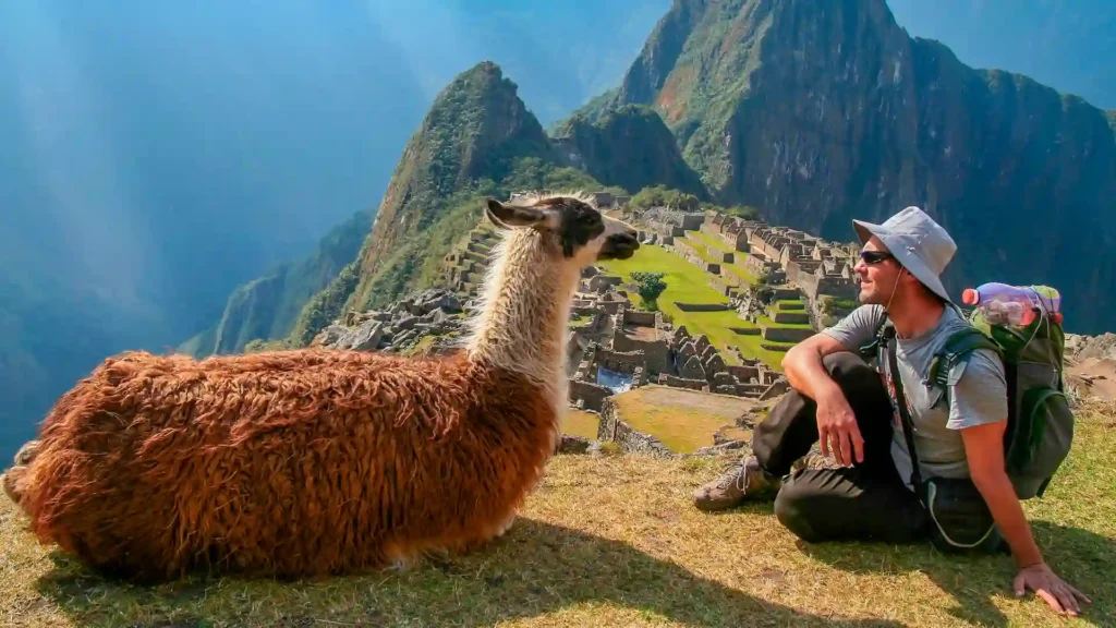 Celebra el Día del Turismo en Perú y vive una experiencia inolvidable