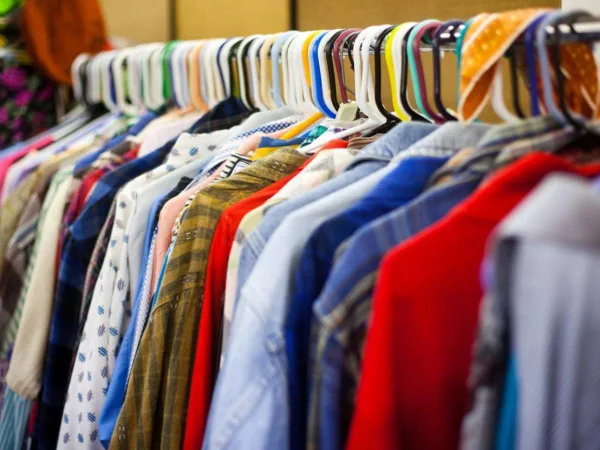 ¿Por qué crece el mercado de ropa de segunda mano en Perú?