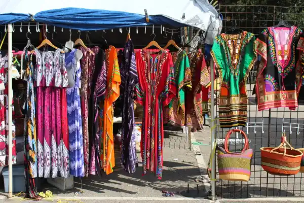 Características de la ropa artesanal