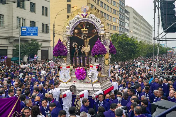 qué nos dice el mes morado como cultura?