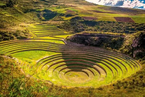 8. Parque Arqueológico de Moray los círculos de cultivos