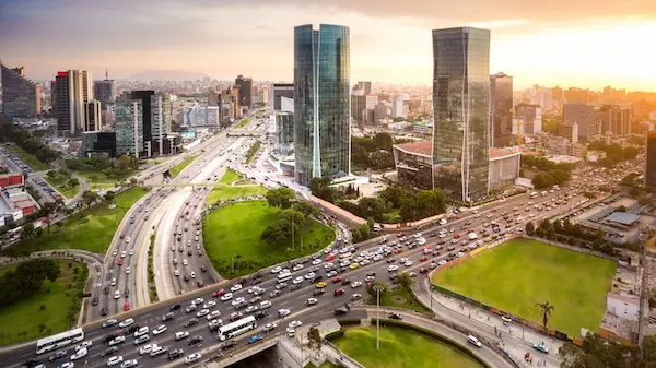Infraestructuras inteligentes, Edificios automatizados, Edificaciones tecnológicas, Infraestructuras conectadas, Construcciones de alta tecnología, Edificios eficientes, Edificaciones sostenibles, Edificaciones domotizadas