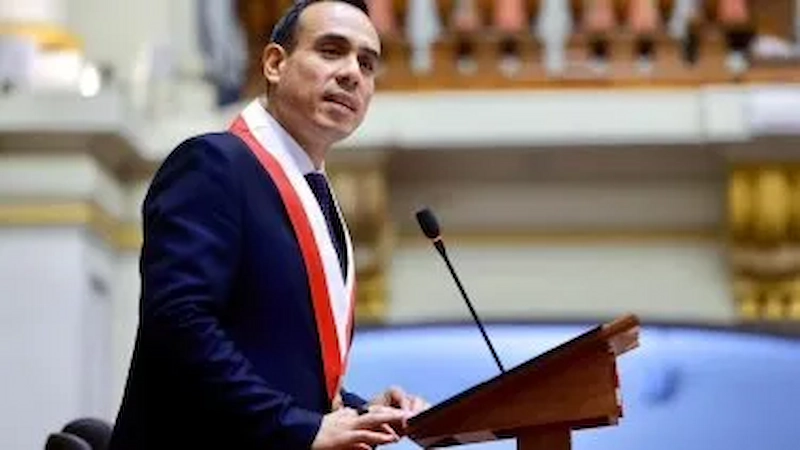 José Jerí Oré asume la presidencia
