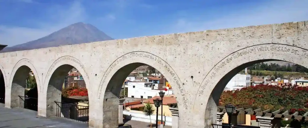 imagen del mirador de Yanahuara en Arequipa