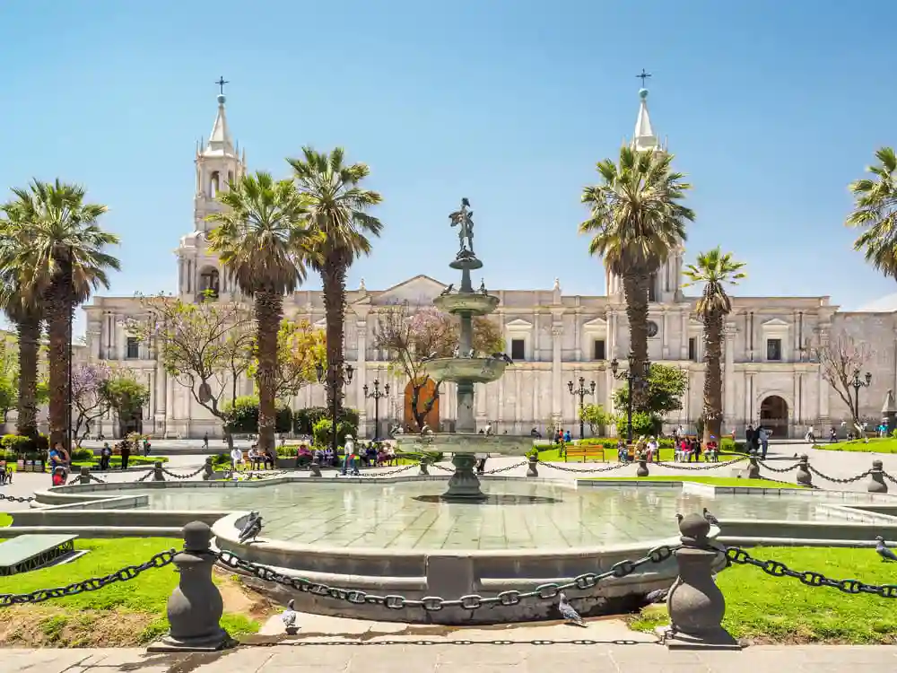 foto de la plaza de Armas en Arequipa