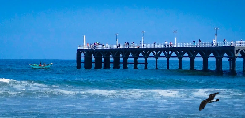 muelle artesanal de cerro azul
