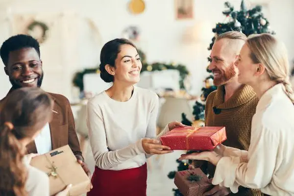 Ideas para amigo secreto en Navidad si no conoces a la persona