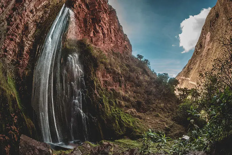 Tu aventura por las cataratas en Cusco