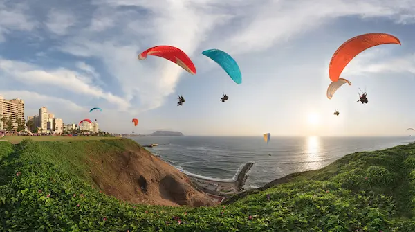 Parapente en Lima (Miraflores y Barranco) - actividades de aventura
