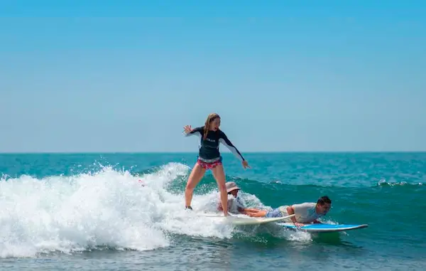 Surf en Máncora (Piura) y Lima (Miraflores)