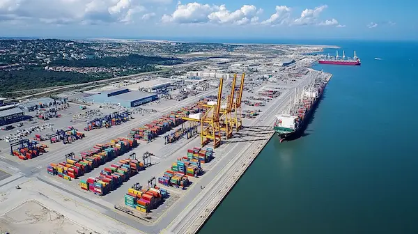 Impacto del transporte de contenedores en la planificación empresarial