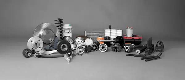 Vehículos y repuestos automotrices
