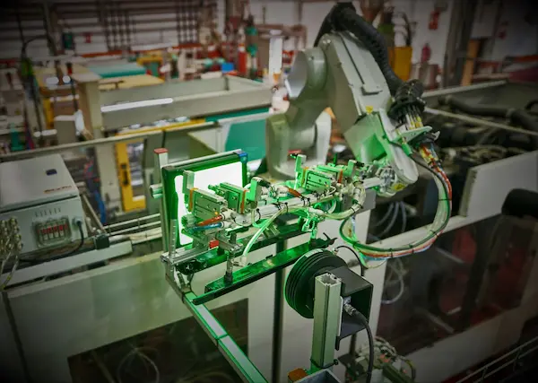factores clave para implementar automatización industrial en empresas