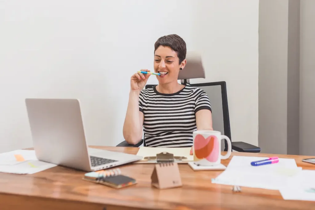 Día del emprendimiento beneficios clave que puedes aprovechar para posicionarte y crecer más rápido