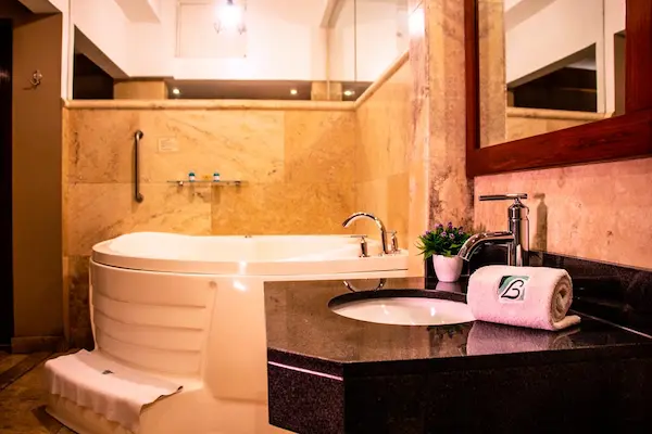hoteles con jacuzzi en Lince hoteles boutique suites premium decoración moderna