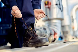 Cómo elegir botas de seguridad que realmente protejan tus pies