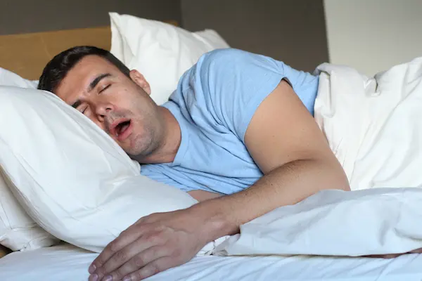 Dormir con la boca abierta